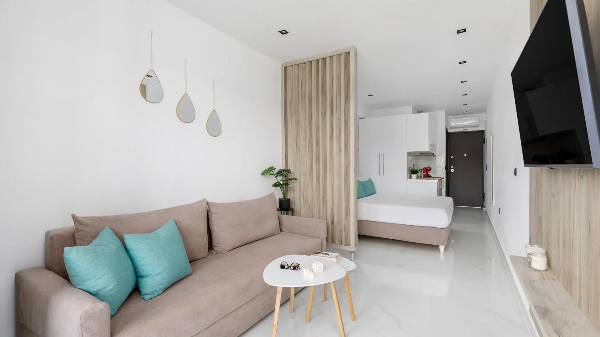 Greek Rooms 2 Kallithea  Greece